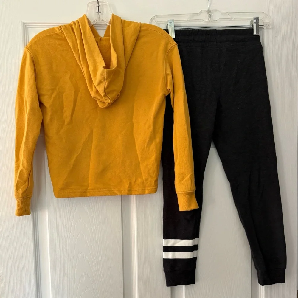 Disney princess, yellow hoodie, limited edition, gray sweatpants girls size 7